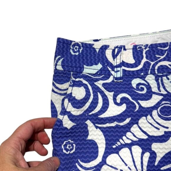 Lilly Pulitzer Blue and White walsh shorts - Picture 9 of 9